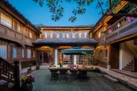 Blossom Hill Old Town of Lijiang Yinchan Hotels in Lijiang