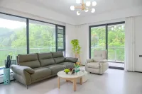 Laojieling North-South Boundary Wenquan Resort Hotel