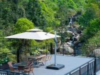 Floral · Lushan Yishan Yishu Homestay (Bilongtan Scenic Area)