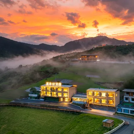 Ya'an 18 ° · Full View Sunrise View Homestay (Zagana Runwugou Branch)