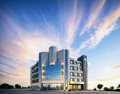 HanTing Premium Hotel (Yantai Wanxianghui Yingchun Dajie) Hotels in Yantai
