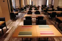 the Pearl Boutique Hotel - breakfast