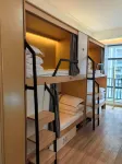 Dream Pursuit Hostel (Foshan Haihui Plaza) - Hostales