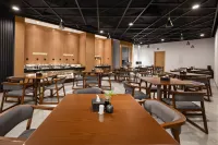 高渡精品酒店（大同古城華嚴寺店） - 泳池