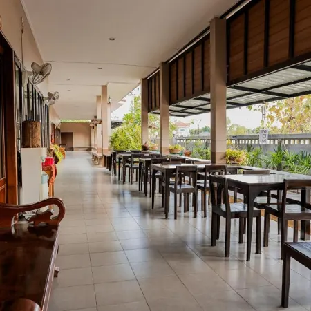 Thanawong Pool Villa