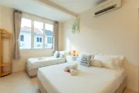 Bukit Indah Villa with Private Pool KTV Snooker 11 pax by Stayrene - Villas