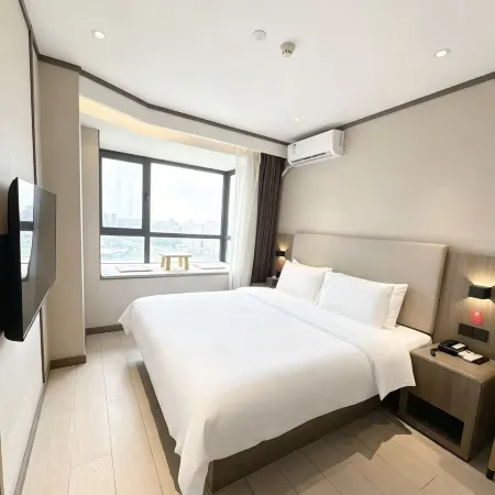 Elan Hotel (Changchun Shazhichuan Metro Station)