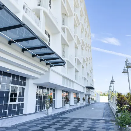 Stallionz Premium Suites