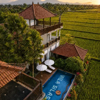 Villa Silas ぺネスタナン周辺のホテル
