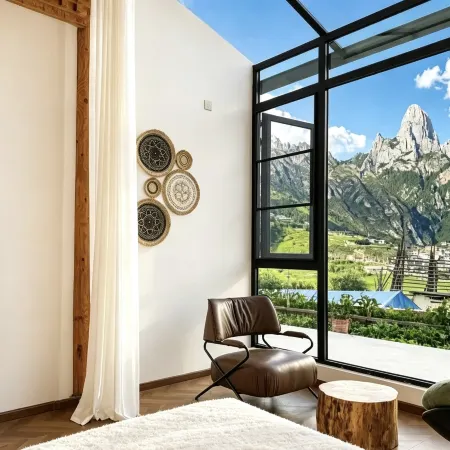 Dadi Zhishang Scenic View Guesthouse (Zhagana Scenic Area · Runwugou Branch)