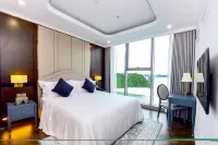 Centara Hotel & Residences Van Don - piscina