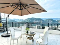 Guanguju Homestay (Zhijindong Cave Scenic Area) - balcony