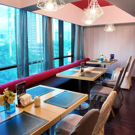 Victoria Hotel (Foshan Zumiao Metro Station Lingnan Tiandi Branch)