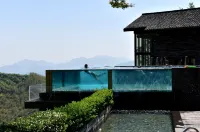 naked Castle Resort - Luxury