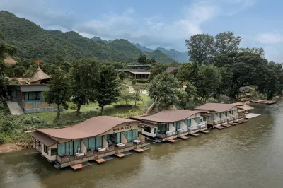 Binlha Raft Resort Hotel in zona Wat Wang Yai
