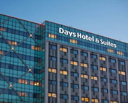 Days Hotel & Suites by Wyndham Incheon Airport Hotels in Incheon