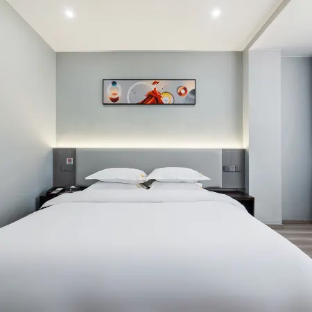 Home Inn Baiyun Hotel (Longyan Institute of Technology Wanda Plaza Branch)