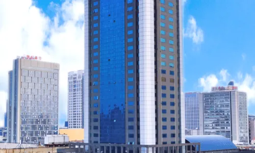 โรงแรมอินเตอร์เนชันแนลไฟแนนเชียล