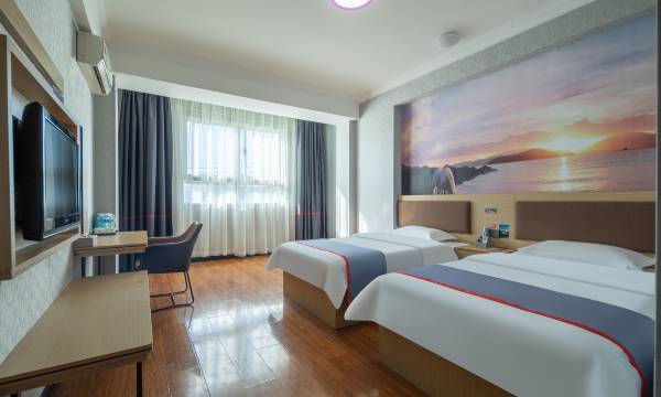 Junyi Chain Hotel (Pinggu Dama Roundabout)
