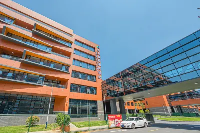 Changtian Kangyang Ruixiang Posthouse (Nanchang Xianghu Yifuyuan Branch) Отели рядом с достопримечательностью «Колледж информационных приложений Цзянси (Колледж Ван Тонг)»