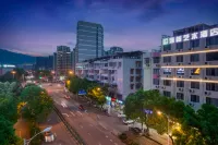 Zhuyue Yishu Art Hotel (Lishui High Speed Railway Station) Hôtels à : Lishui