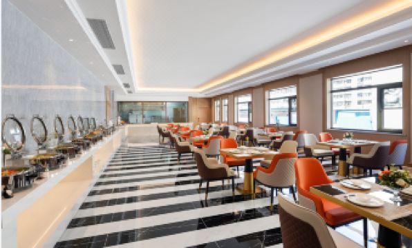 5. 비엔나 호텔(V..