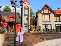 Fuxian Lake Winter and Summer Villa