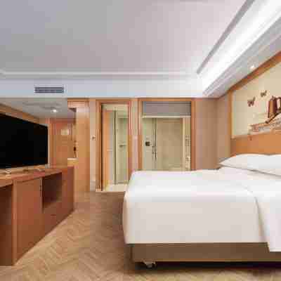Vienna Hotel (Xiantao Huanggong) Rooms