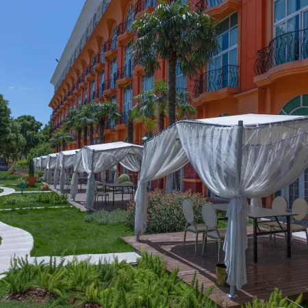 Sun City Huiyue Hotel