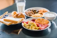Shui Yang Lakeview House with Elevator - breakfast