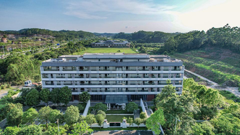 Serene Jade Hotel