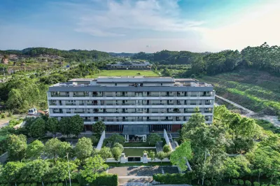 Serene  Jade  Hotel