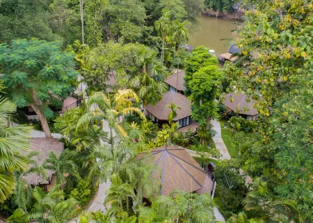 River Kwai Resotel Отели рядом с достопримечательностью «Sai Yok National Park»