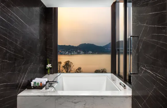 寧波東錢湖華茂希爾頓酒店