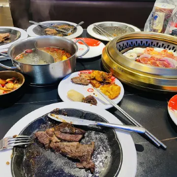 Dongli Xiaozhu Youth Hostel