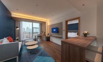 Holiday Inn Express Dongguan Humen - Housity