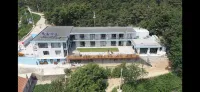 Changhai Yuehai Tingting Leisure Resort Hotels near Zhangzi Island