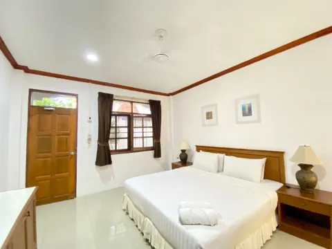 ห้องสุพีเรียร์เตียงคิงไซส์พร้อมวิวสวน