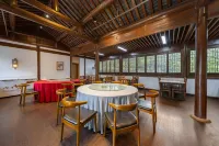 Yijiangnan Shuiyue Hanfu Theme Homestay - บังกะโล