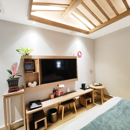 EGRET ART HOTEL