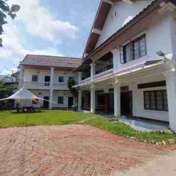 WO WO INN Private Hotel Hotel Exterior