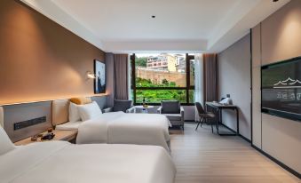 Puge Luojishan Yunju Hotel