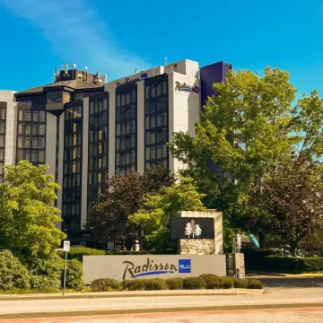 Radisson Blu Vancouver Airport Hotel & Marina Hoteles cerca de Langara-49Th Avenue Railway Station