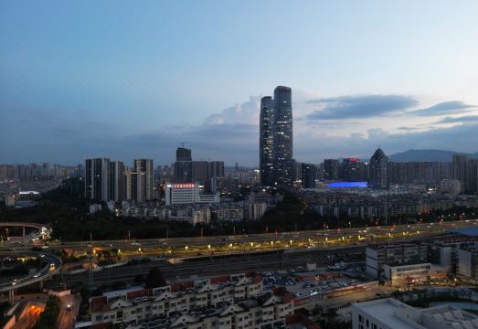 2. 송이 호텔 (쿤..