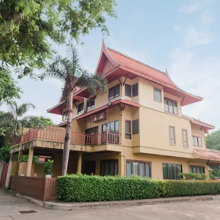 Siray Green Resort Отели рядом с достопримечательностью «Порт Ратсада»
