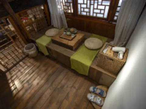 Dashundian Hanging House Hostel Hotels in Chishui
