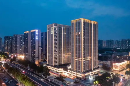 Yunmu Hotel (Zhengzhou Zhongyuan Wanda Poly Hearty Hotel) Отели рядом с достопримечательностью «Zhengzhou Botanical Garden»