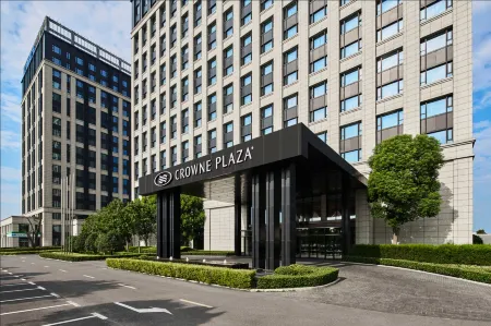Crowne Plaza Shanghai Jinshan