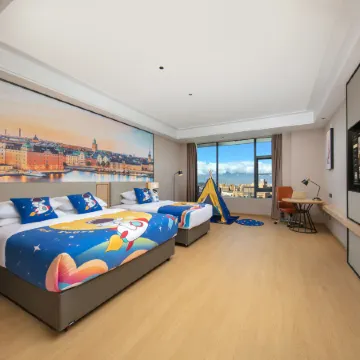 Vienna International Hotel (Xichang Qionghai Wetland Wanda Plaza Store)