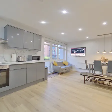 Beauchamp House - 2-Bed 2-Bath Apartment in Coventry City Centre by CovStays